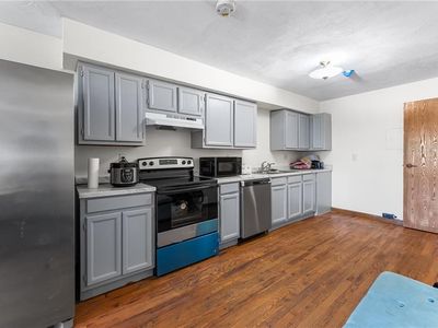 420 Woodward Rd APT 38, North Providence, RI, 02904