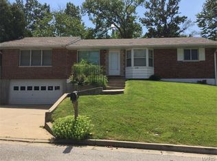 309 Thomas Ave, Saint Charles, MO 63301