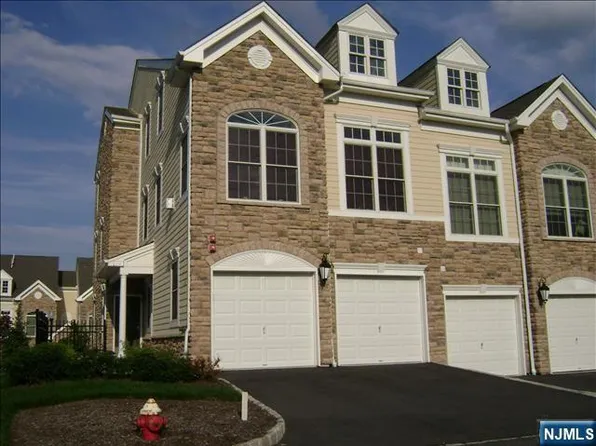 8 A Sweeney Court, Montvale, NJ 07645