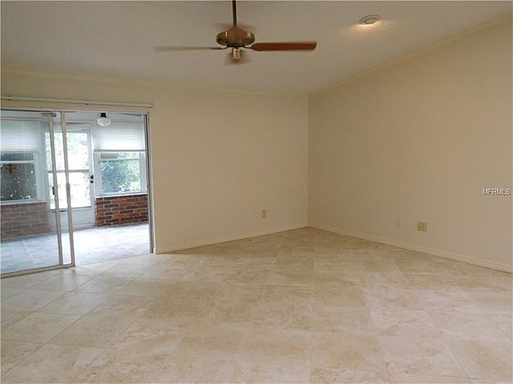4th image of 3350 Edgecliffe Dr