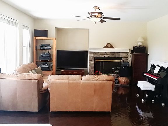 4th image of 29326 Madeira Ln