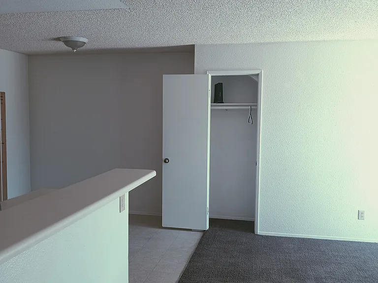 Bayfield Apartments — Photo 12