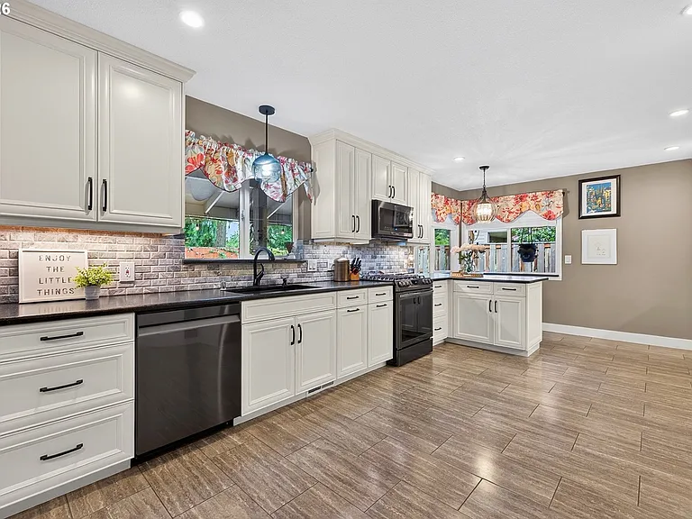 2264 SE Singing Woods Dr — Photo 12