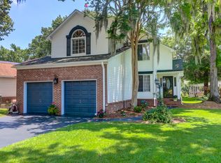 17 Roslyn Dr, Charleston, SC 29414