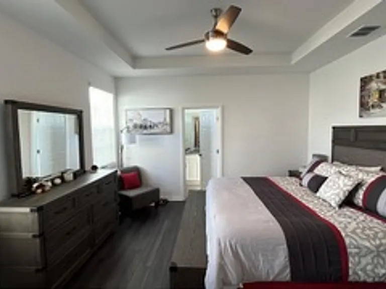 2129 Celebration Blvd — Photo 9