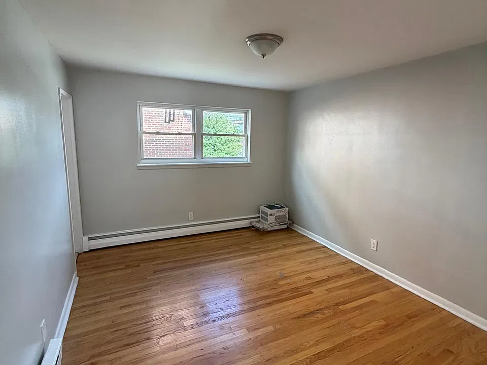 411 Stuyvesant Ave #1