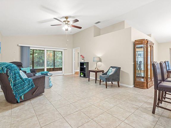 5th image of 8051 Stirrup Cay Court