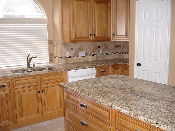 4th image of 2217 Austin Dr