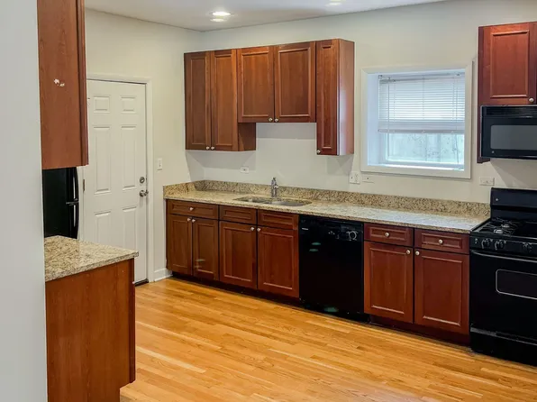 3815 N Pine Grove Ave #3, Chicago, IL 60613