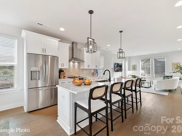 2129 Ford View Ln #56, Charlotte, NC 28206