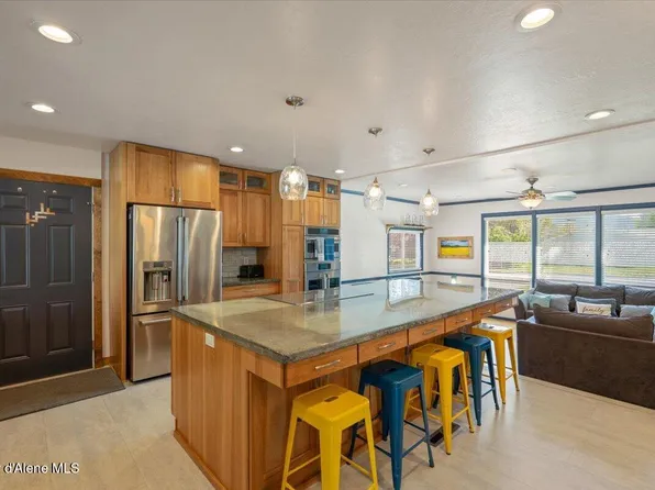 3003 N 5th St, Coeur D Alene, ID 83815