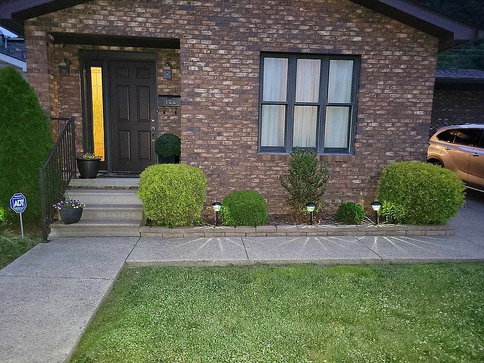 1st image of 134 W Gardner Ave
