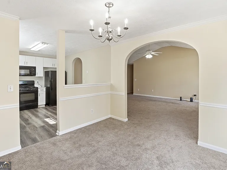 5420 Yellow Pine Dr — Photo 6