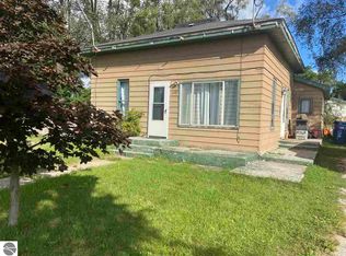 108 W Dresden St, Kalkaska, MI 49646