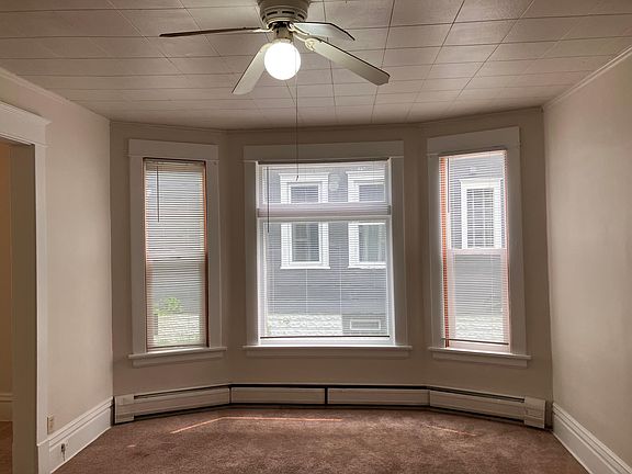 5th image of 1092 Ross Ave #1