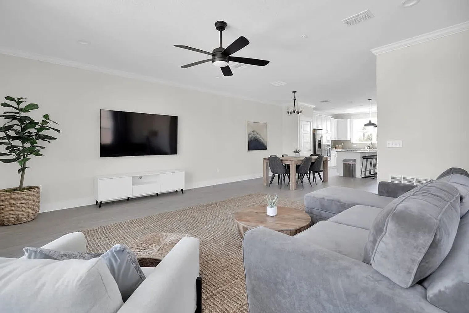 3 bed, 3.0 bath, 1883 sqft, $5,734 — Photo 4