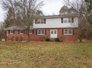 56178 Woodridge, Three Rivers, MI 49093