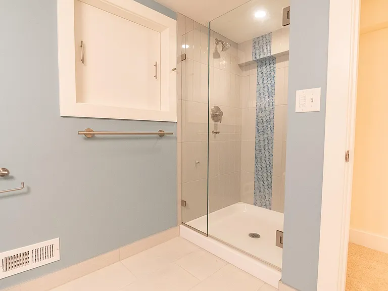 1927 SE 35th Pl — Photo 29
