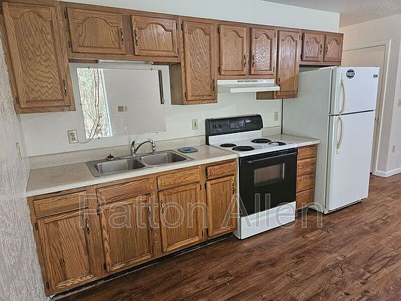 3rd image of 77 Pincushion Ln APT 2