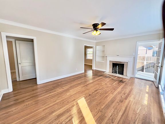 2nd image of 3206 Highland Park Pl