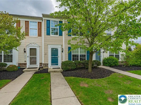 1396 Artisan Ct, Breinigsville, PA 18031