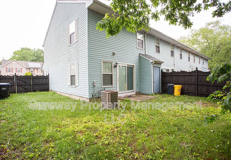 12 Grant Ln — Photo 42