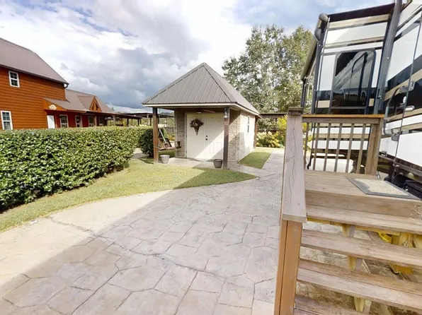 121 County Road 2031, Crane Hill, AL 35053