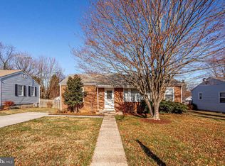 3008 Graham Ct, Falls Church, VA 22042