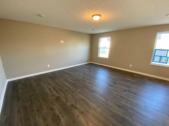 2nd image of 1712 Welch Ln