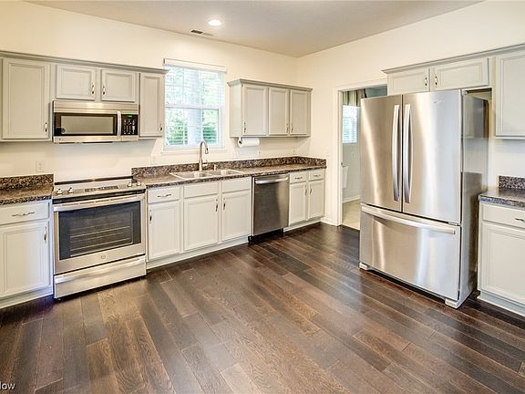 5th image of 26745 Village Ln #31