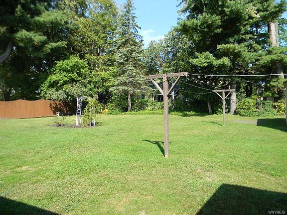 2nd image of 85 Torrance Pl