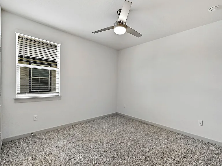 109 Cupreata Ln — Photo 22