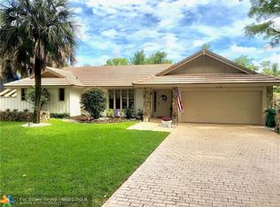 9226 NW 13th Pl, Coral Springs, FL 33071