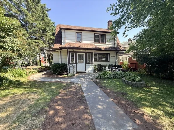 2210 W 5th St #3, Duluth, MN 55806