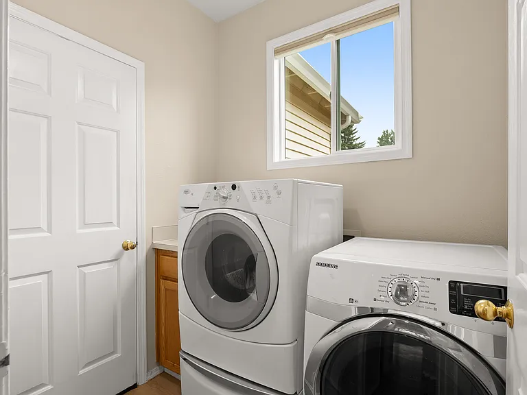 8307 SW 64th Ave — Photo 5