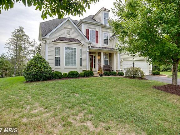 2nd image of 7136 Hills Ln