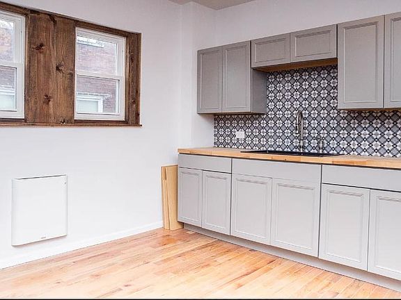 4th image of 12121 S Eggleston Ave #1