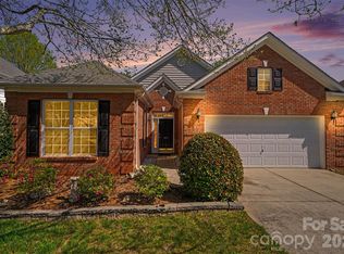 977 Platinum Dr, Fort Mill, SC 29708