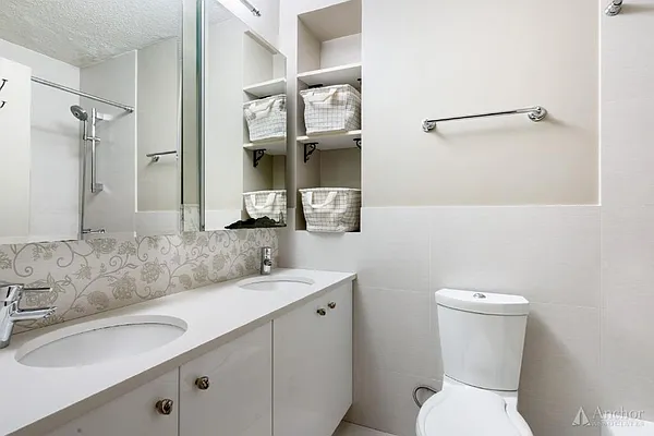 Rented by Anchor Associates | media 28