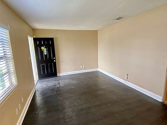 5th image of 4334 Buckman St
