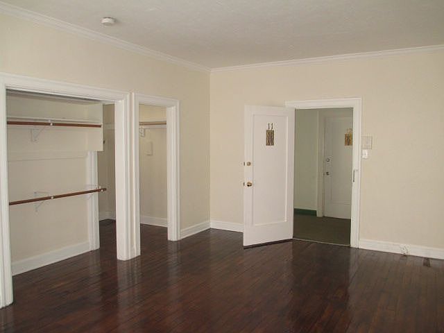 1st image of 1919 N Vermont Ave APT 11