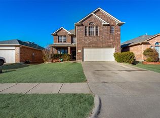 2013 Trina Dr, Fort Worth, TX 76131