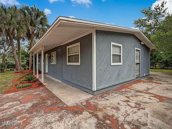 4th image of 5055 DOSTIE Drive S