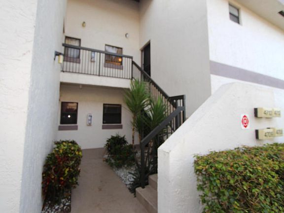 3rd image of 4712 Carambola Cir N #2793