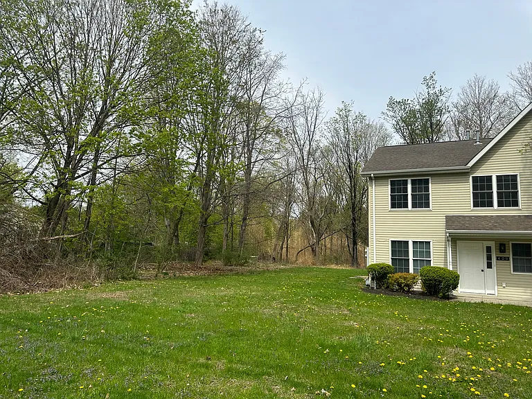 409 Kings Hwy — Photo 28