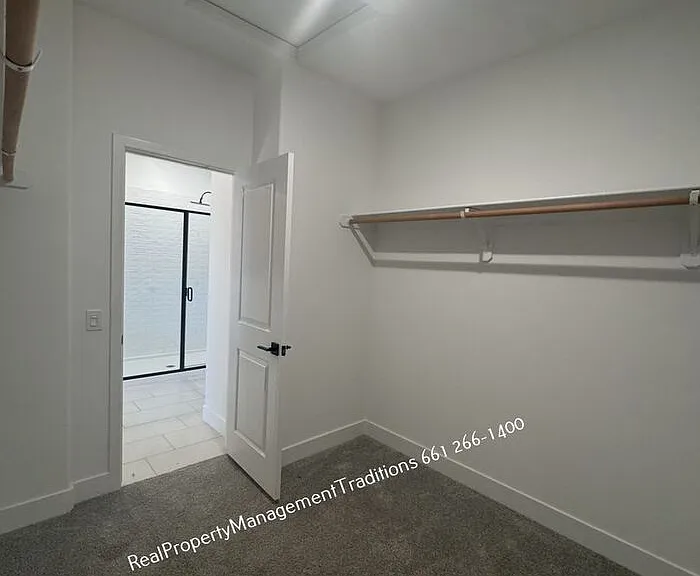 8722 W Tara Ct — Photo 10