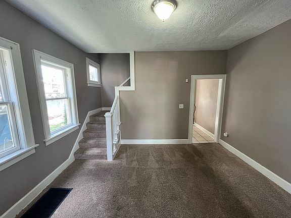 3rd image of 775 Gibbard Ave