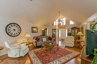 4th image of 3313 Dabney Ln