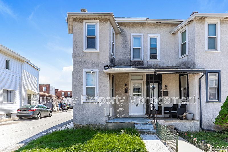 1st image of 15 Marshall Ave
