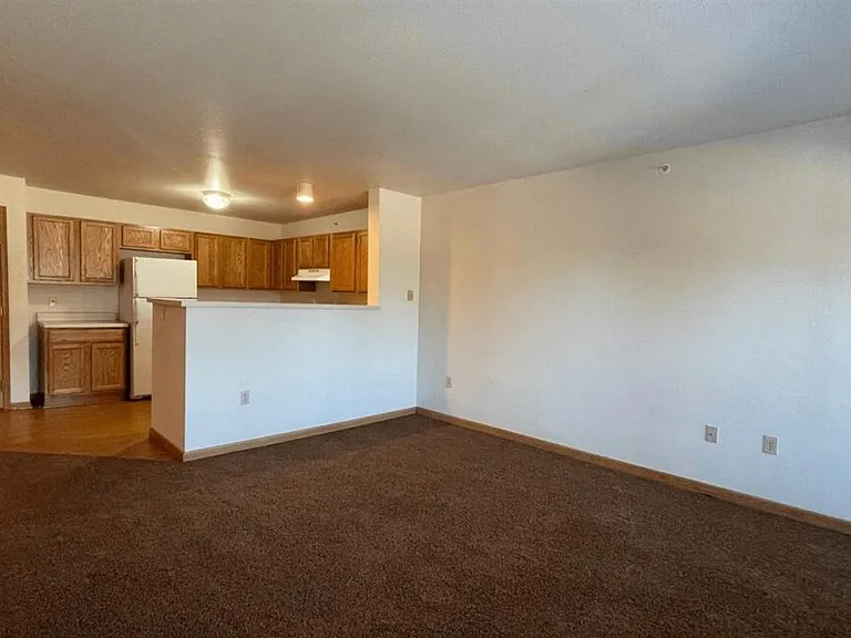 5005 W Bradley Rd — Photo 15